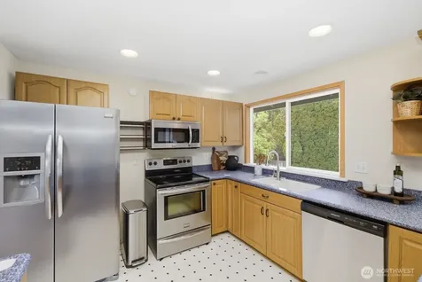 4217 184th Place SW Lynnwood WA 98037