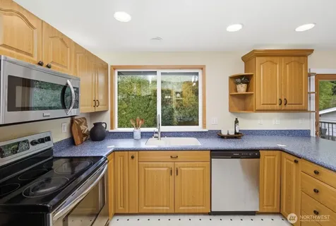 4217 184th Place SW Lynnwood WA 98037