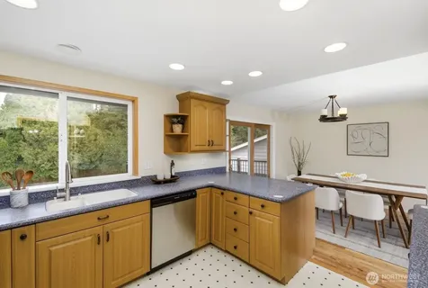 4217 184th Place SW Lynnwood WA 98037