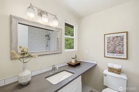 4217 184th Place SW Lynnwood WA 98037