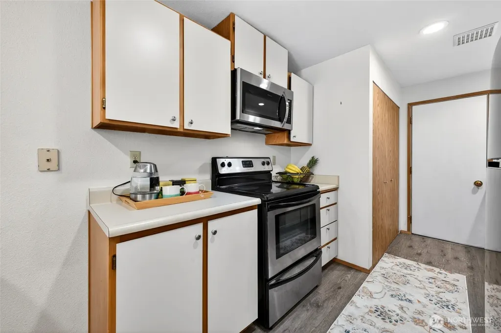 1405 S 308th Lane Federal Way WA 98003