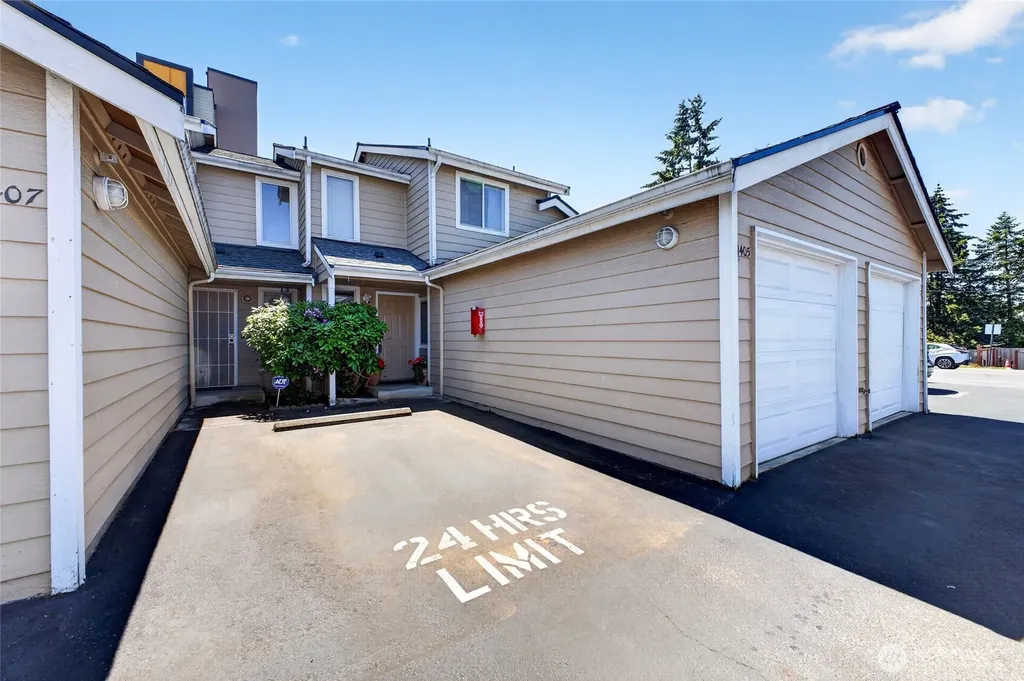 1405 S 308th Lane Federal Way WA 98003