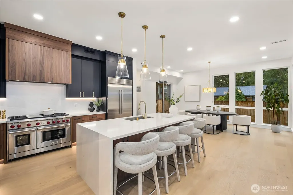 10416 130th Avenue NE Kirkland WA 98033