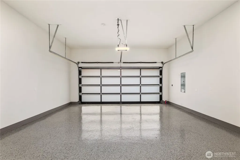 10416 130th Avenue NE Kirkland WA 98033
