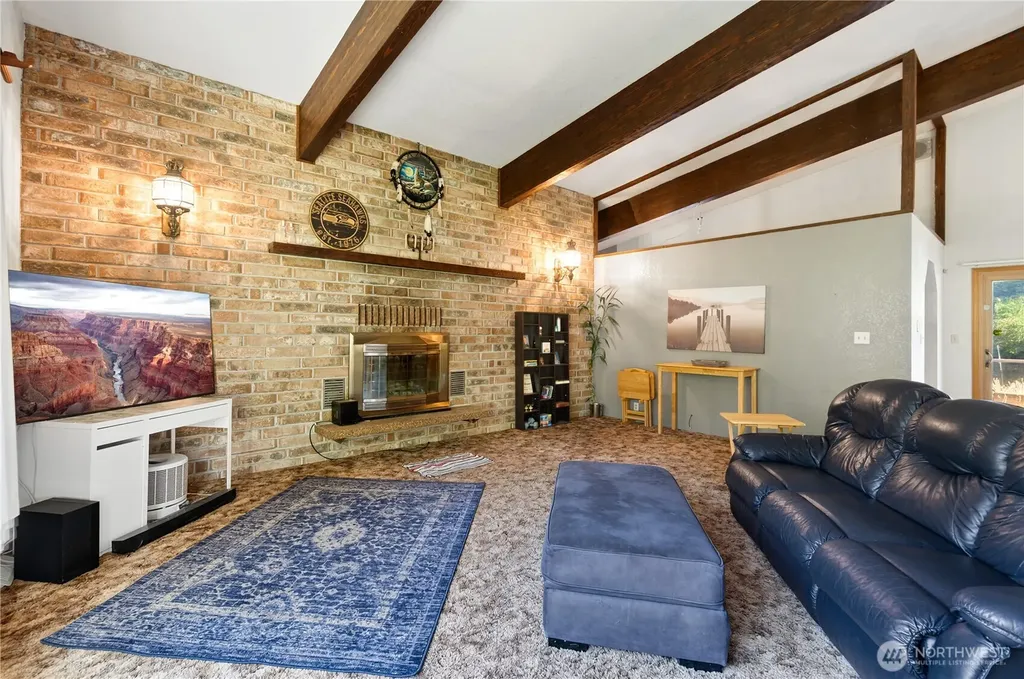 18408 SE 44th Street Issaquah WA 98027