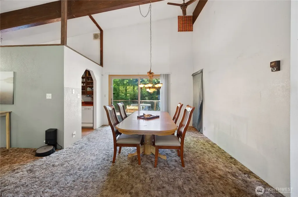 18408 SE 44th Street Issaquah WA 98027