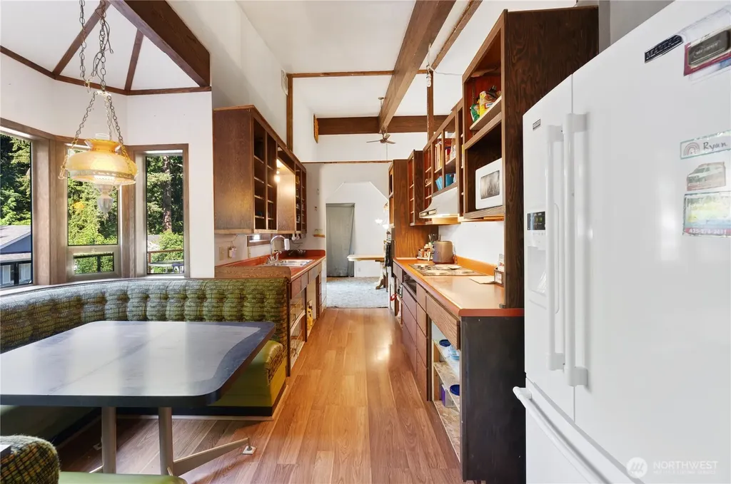 18408 SE 44th Street Issaquah WA 98027