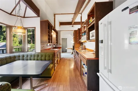 18408 SE 44th Street Issaquah WA 98027