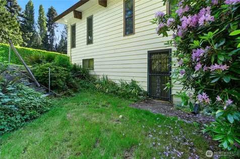 18408 SE 44th Street Issaquah WA 98027