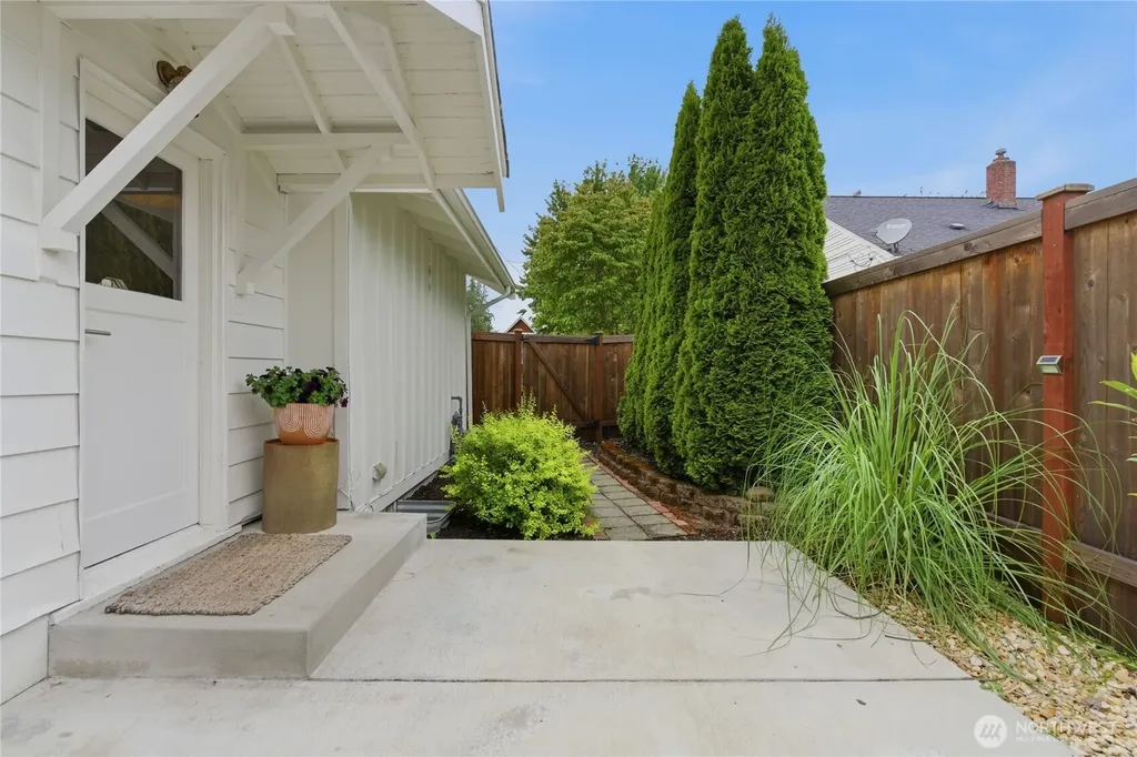 1059 Lafromboise Street Enumclaw WA 98022