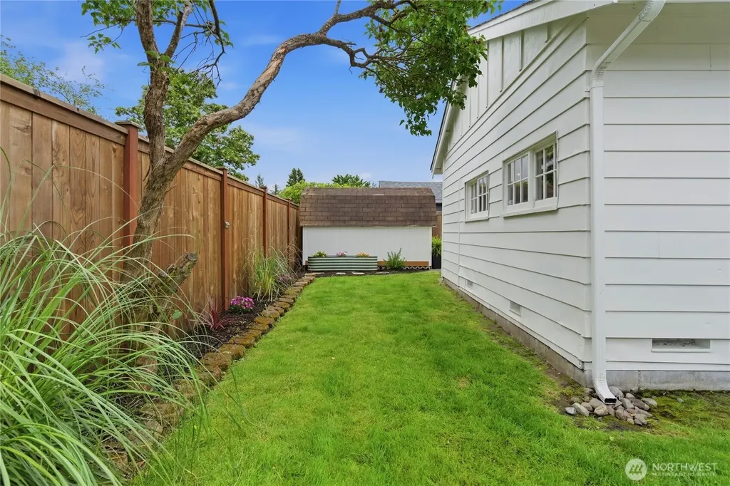 1059 Lafromboise Street Enumclaw WA 98022