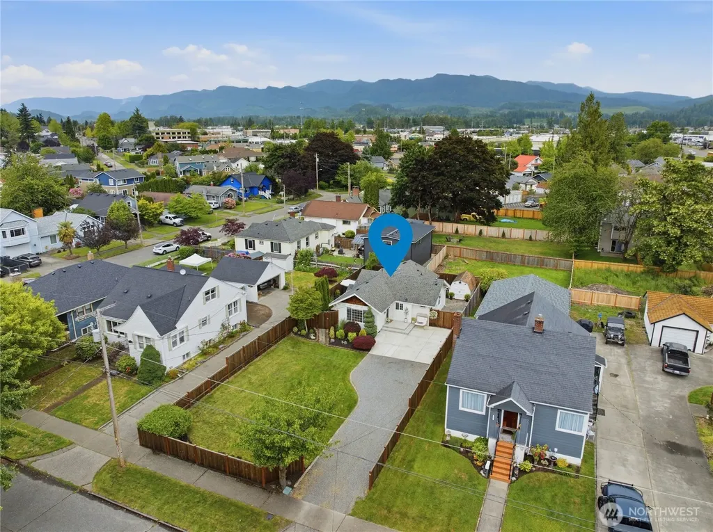 1059 Lafromboise Street Enumclaw WA 98022