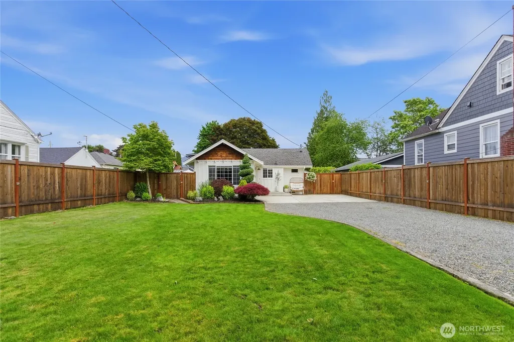 1059 Lafromboise Street Enumclaw WA 98022
