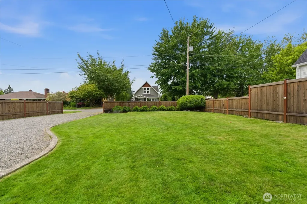 1059 Lafromboise Street Enumclaw WA 98022