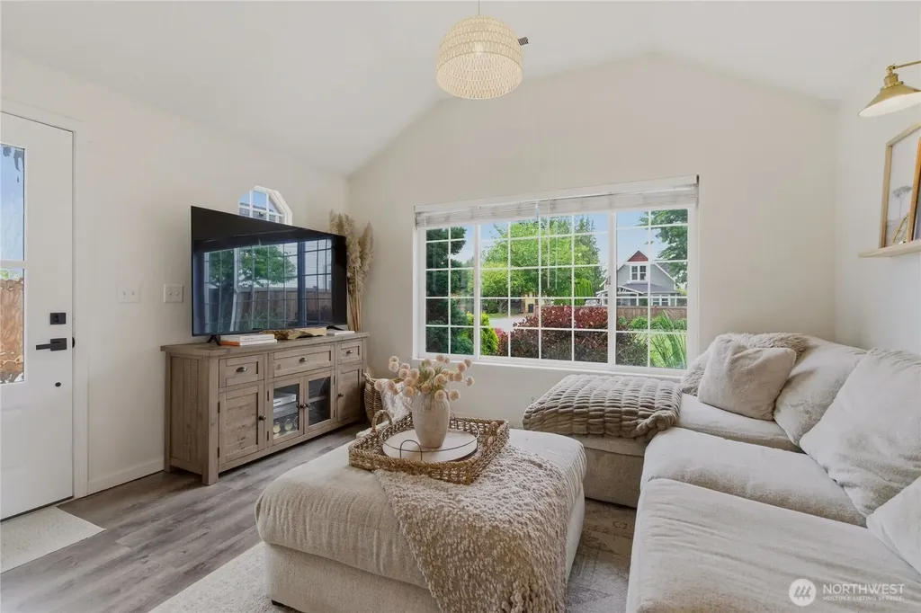 1059 Lafromboise Street Enumclaw WA 98022