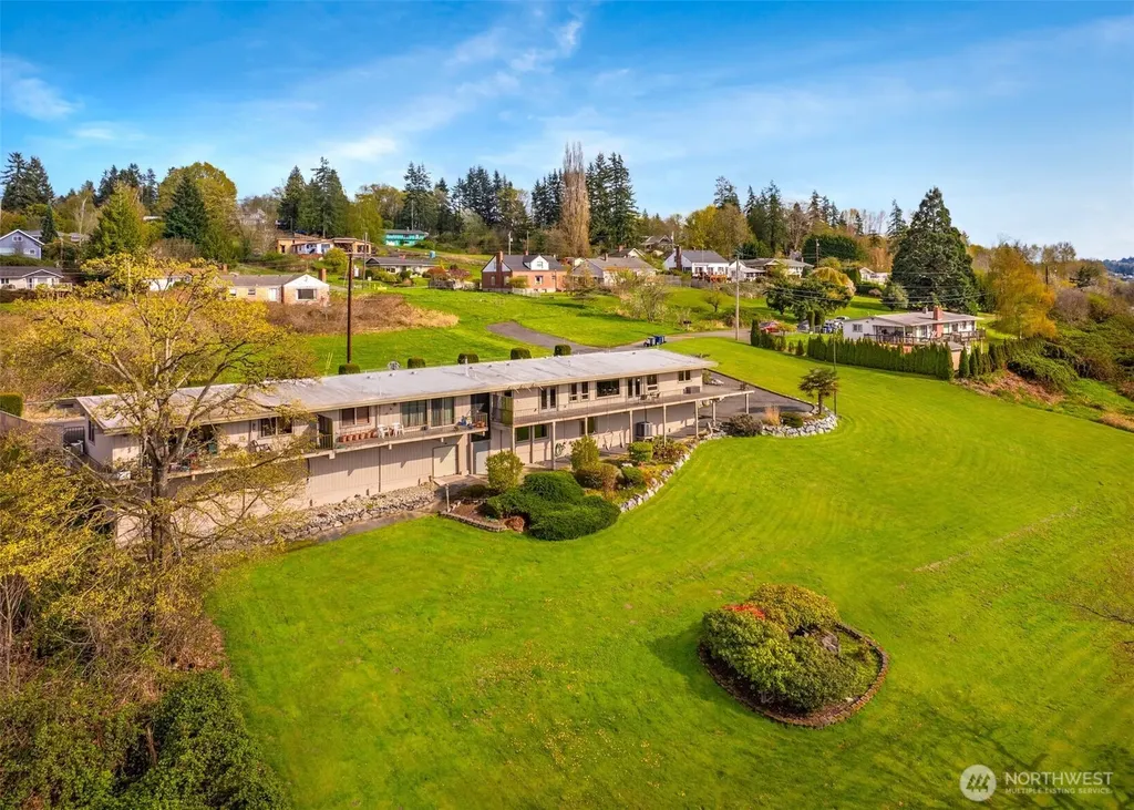 2004 Valley View Drive Lake Stevens WA 98258