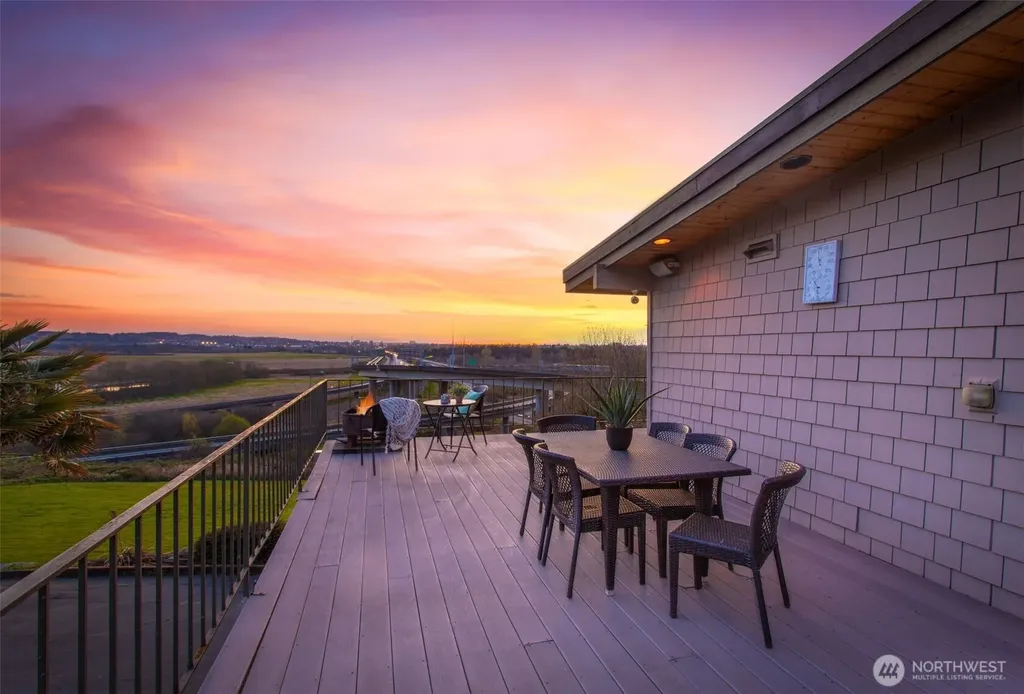 2004 Valley View Drive Lake Stevens WA 98258