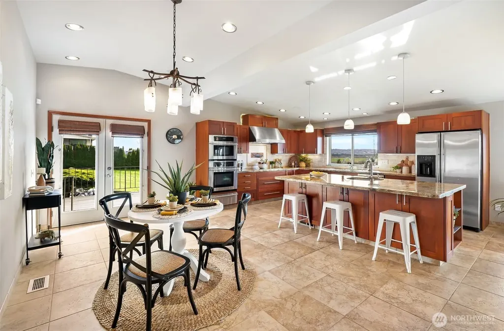 2004 Valley View Drive Lake Stevens WA 98258