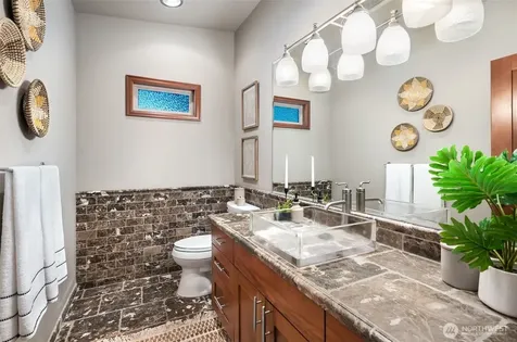 2004 Valley View Drive Lake Stevens WA 98258
