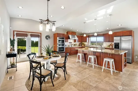 2004 Valley View Drive Lake Stevens WA 98258