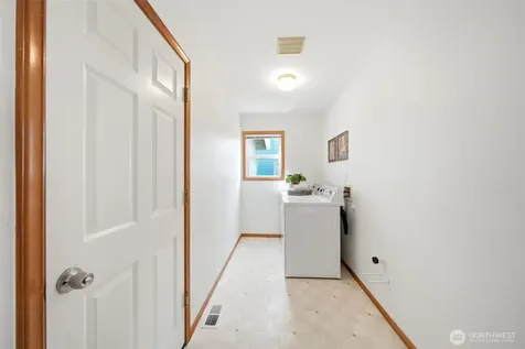 18016 27th Drive SE Bothell WA 98012