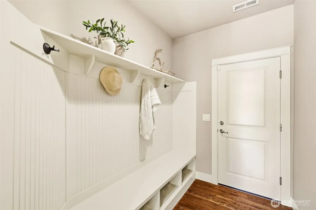 21223 NE 9th Place Sammamish WA 98074