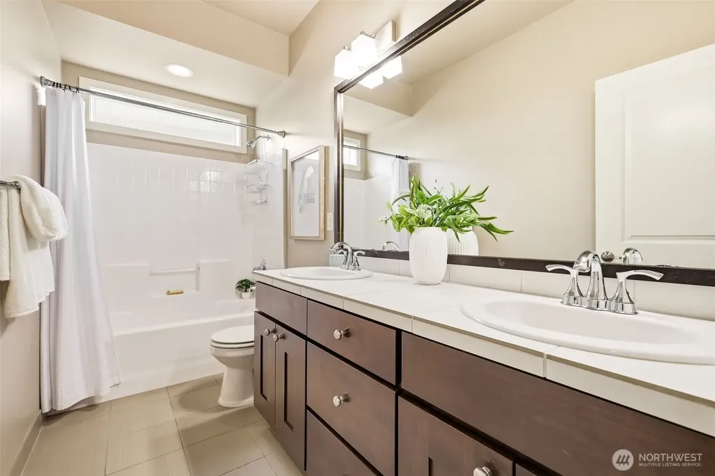 21223 NE 9th Place Sammamish WA 98074