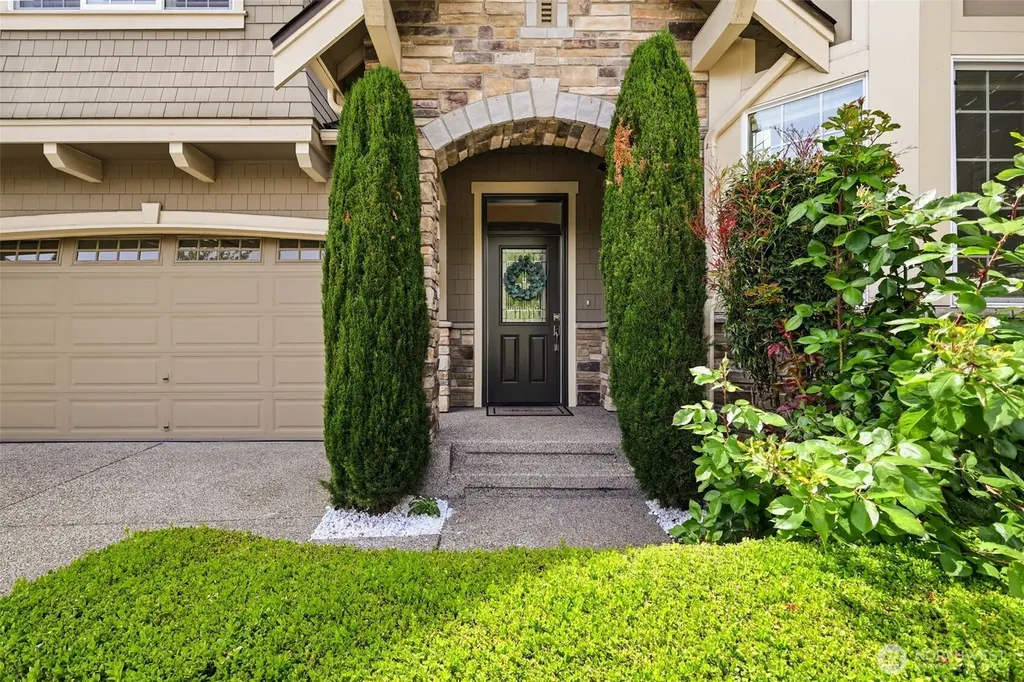 21223 NE 9th Place Sammamish WA 98074