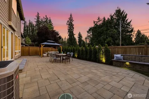 21223 NE 9th Place Sammamish WA 98074
