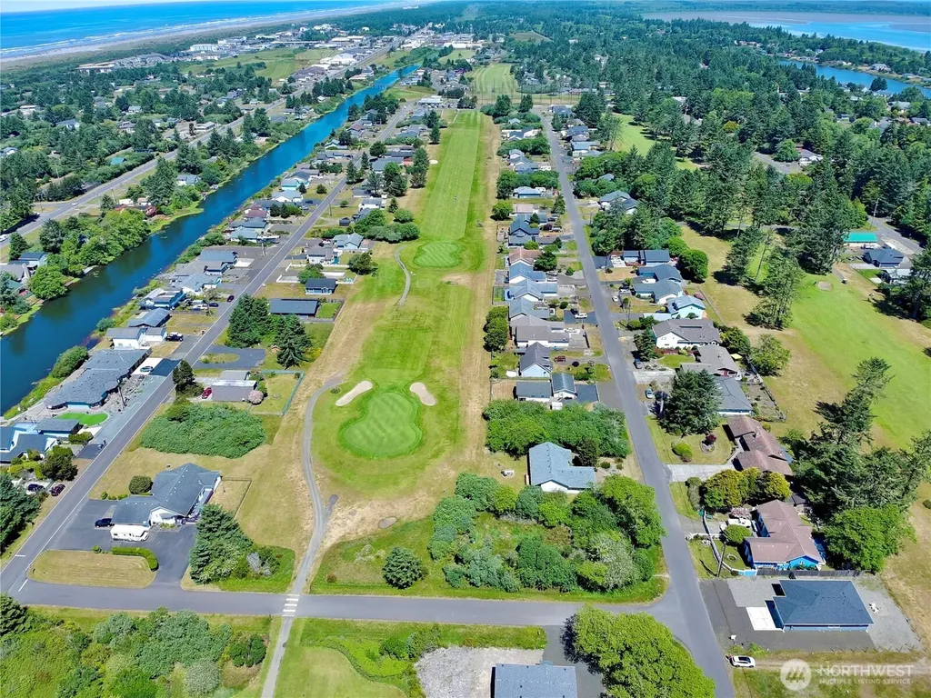 301 Octopus Avenue NE Ocean Shores WA 98569