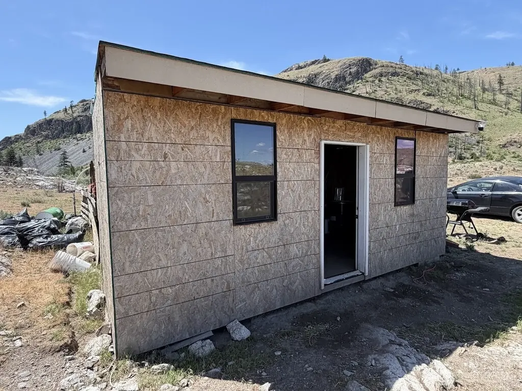 153 French Riverside WA 98240