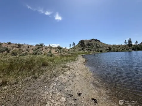 153 French Riverside WA 98240