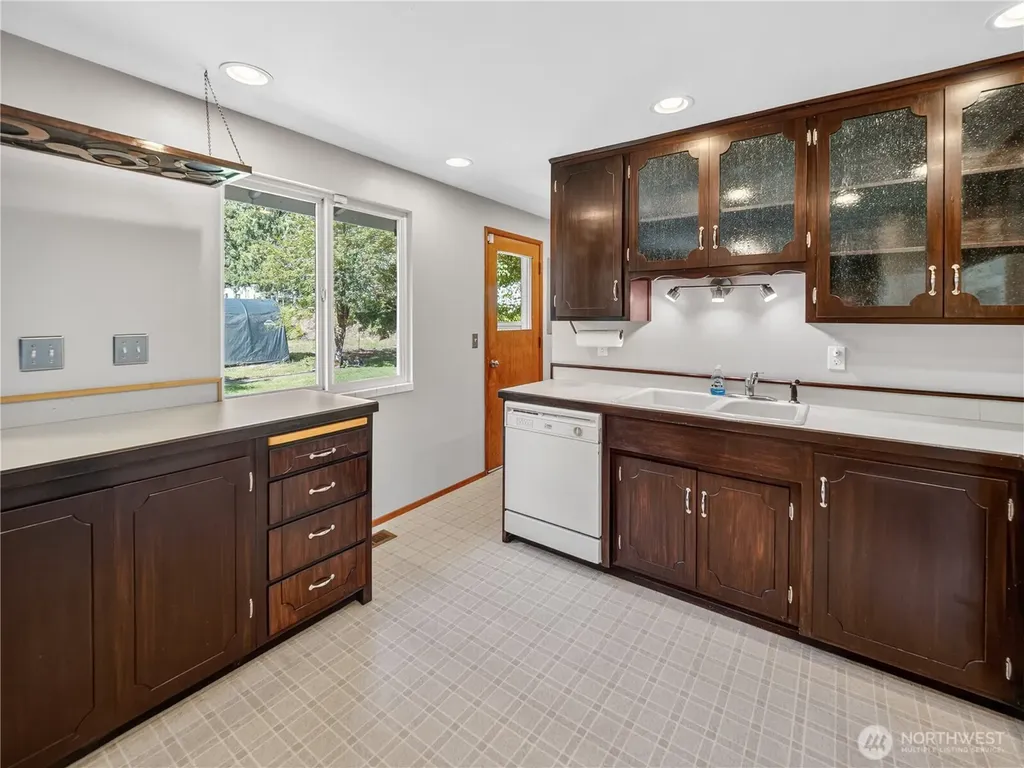 22430 SE 392nd Street Enumclaw WA 98022