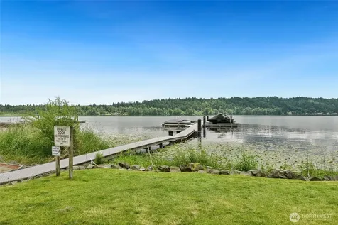 4050 W Lake Sammamish Pkwy NE Redmond WA 98052