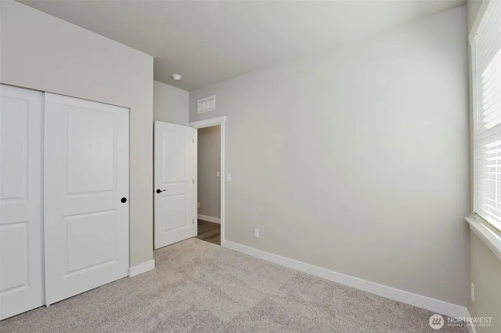 5902 NW Rhino Way Silverdale WA 98312