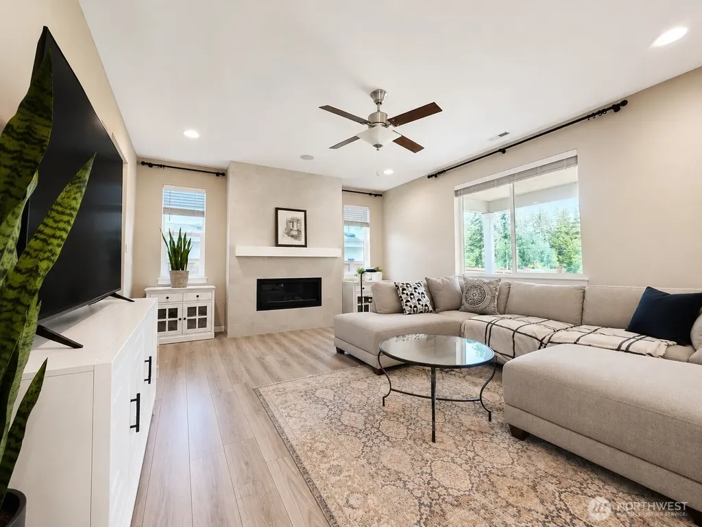 6413 Seaglass Avenue SE Port Orchard WA 98367