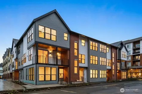 697 NW Locust St (Homesite #8) Issaquah WA 98027