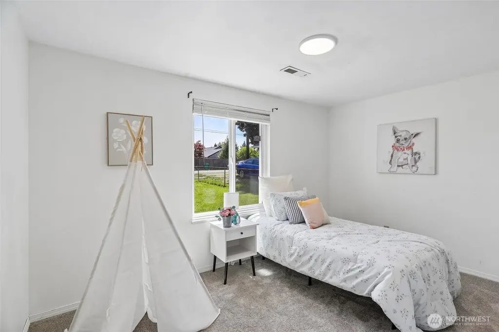 10615 1st Avenue S Seattle WA 98168