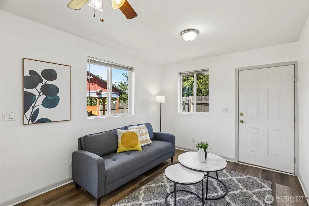 10615 1st Avenue S Seattle WA 98168
