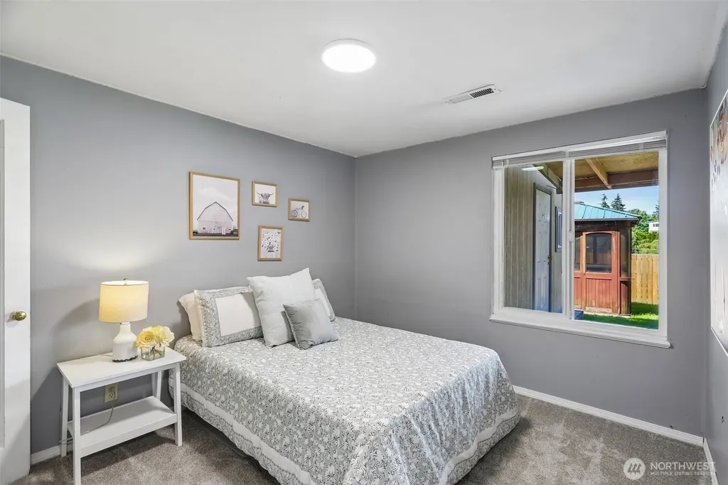 10615 1st Avenue S Seattle WA 98168