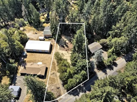 10173 Misery Point Road NW Seabeck WA 98380