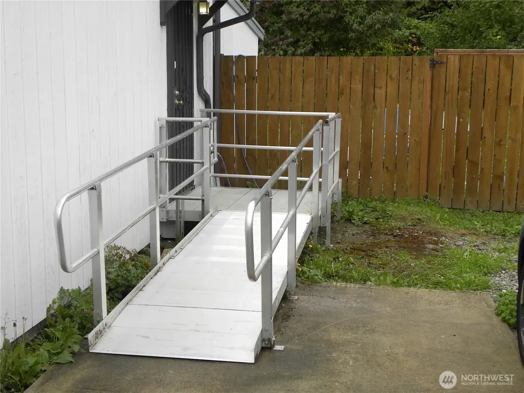 5414 Mcdacer Avenue Tacoma WA 98404