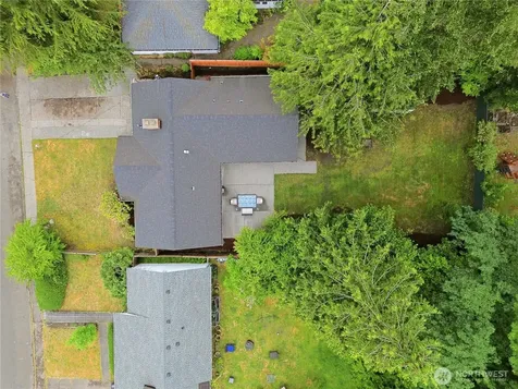 14716 22nd Avenue NE Shoreline WA 98155
