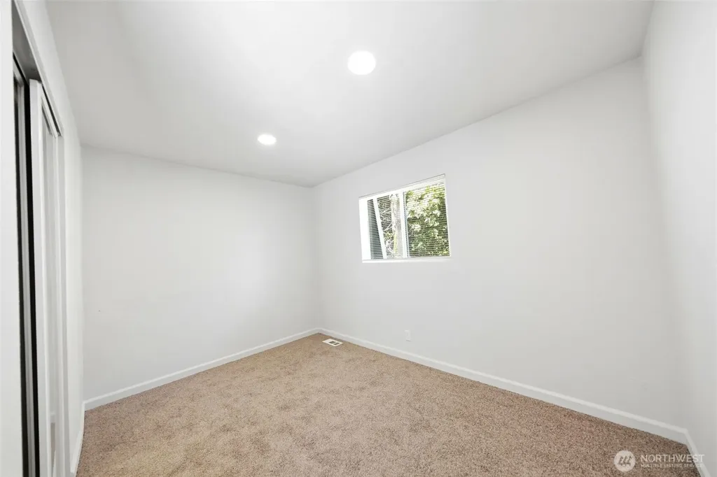 30811 26th Avenue SW Federal Way WA 98023