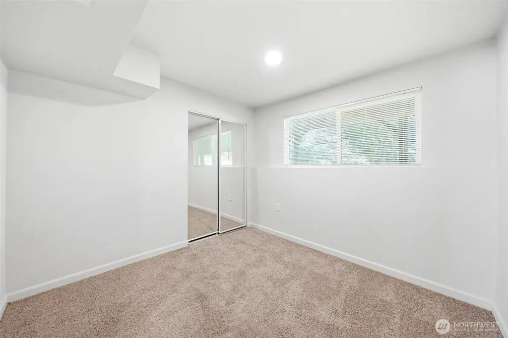 30811 26th Avenue SW Federal Way WA 98023