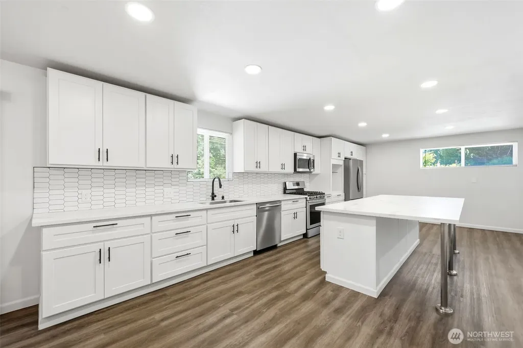 30811 26th Avenue SW Federal Way WA 98023