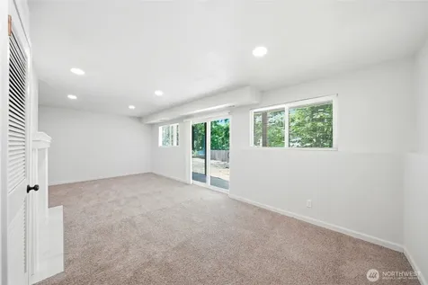 30811 26th Avenue SW Federal Way WA 98023