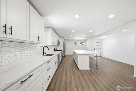 30811 26th Avenue SW Federal Way WA 98023