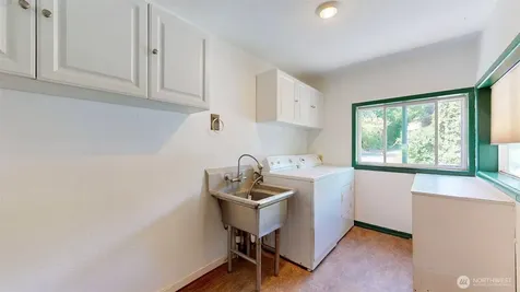 104 Westlake Road Oroville WA 98844