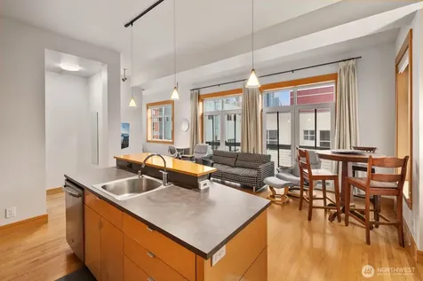 81 Vine Street Seattle WA 98121